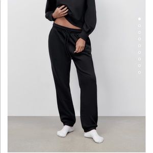 Ripped Zara joggers in charcoal gray